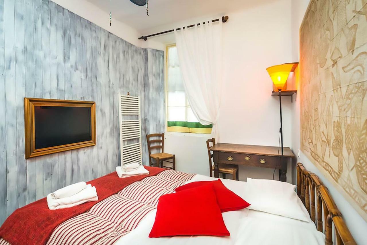 Bed & Breakfast Il Mago 瓦拉泽 外观 照片